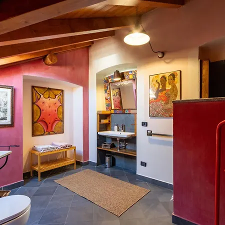 L'atelier, Artistc Apartment, Ac Wifi, Garage, Arona, By Guestaly * Арона